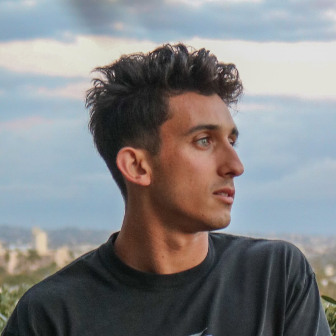 Cameron Cruz, Sundown blue light filter user